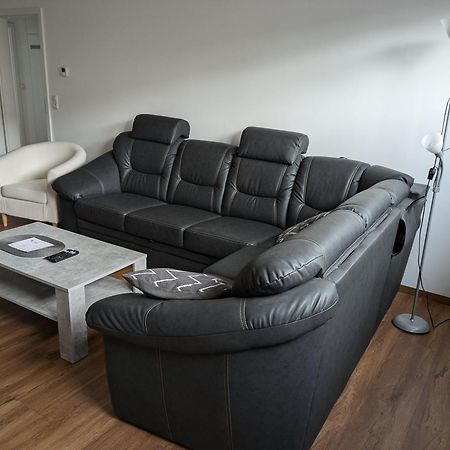 Schoene Einfache Ferienwohnung Zwischen Stadt Und Meer Wilhelmshaven Exterior foto
