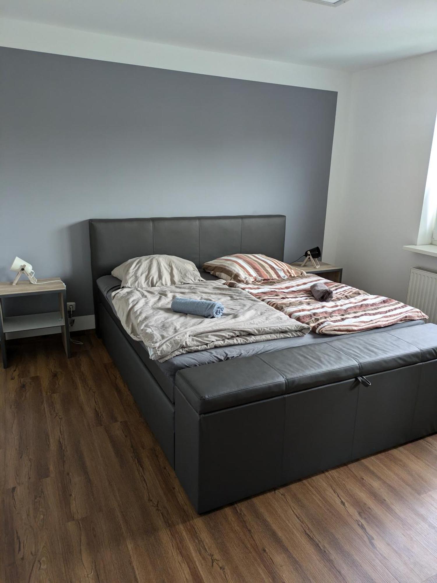 Schoene Einfache Ferienwohnung Zwischen Stadt Und Meer Wilhelmshaven Exterior foto
